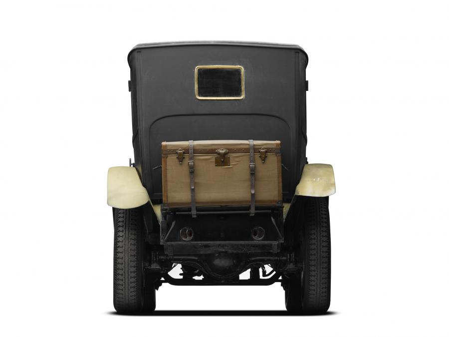  Voisin C1 Chauffeur Limousine 1919 года  (фото 7 из 7)